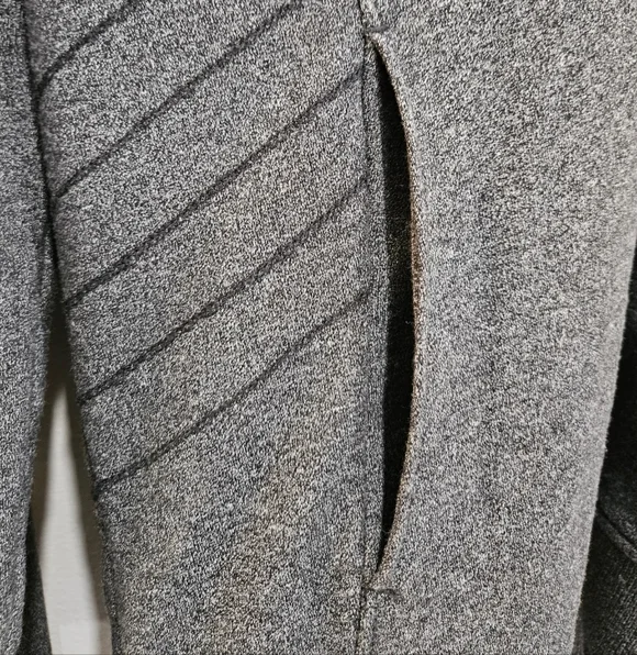 OGIO ENDURANCE Hoodie With John deere Logos - Picture 8 of 9